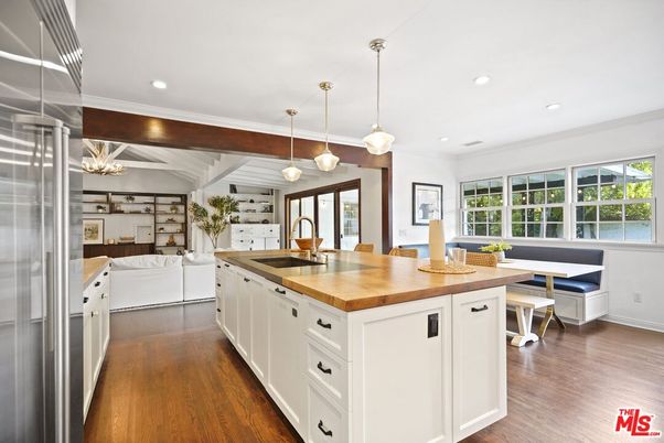 Dining room, Interior, Kitchen, Living room, Pendant Lights, Recessed Lighting, Wood Texture Flooring