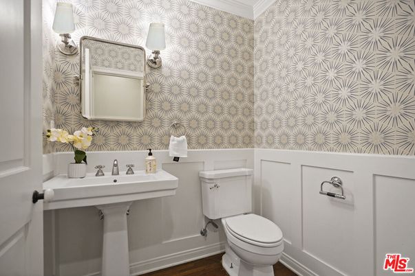 Bathroom, Interior, Wood Texture Flooring