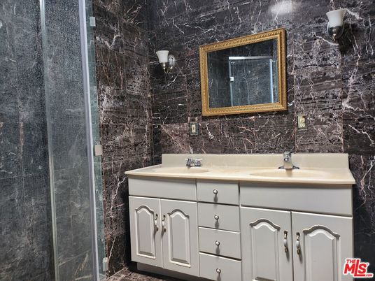 Bathroom, Dual Sink Vanities, Interior, Marble Walls