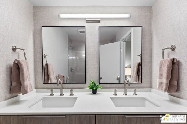 Bathroom, Dual Sink Vanities, Interior