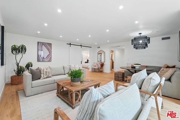 Dining room, Interior, Living room, Pendant Lights, Recessed Lighting, Wood Texture Flooring