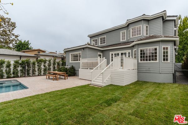 Backyard, Exterior, Pool