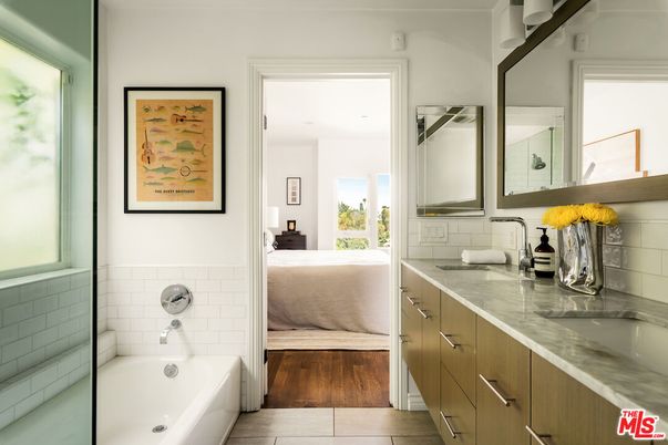 Bathroom, Dual Sink Vanities, Interior, Wood Texture Flooring
