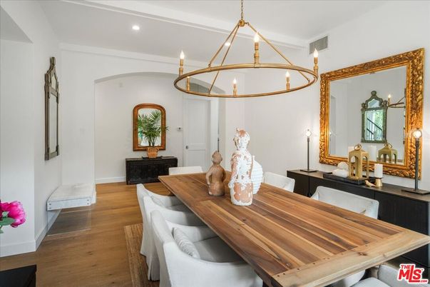 Chandelier, Dining room, Interior, Pendant Lights, Recessed Lighting, Wood Texture Flooring