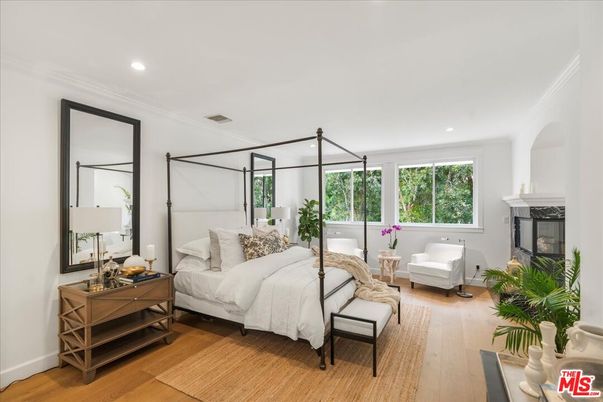 Bedroom, Fireplace, Interior, Recessed Lighting, Wood Texture Flooring