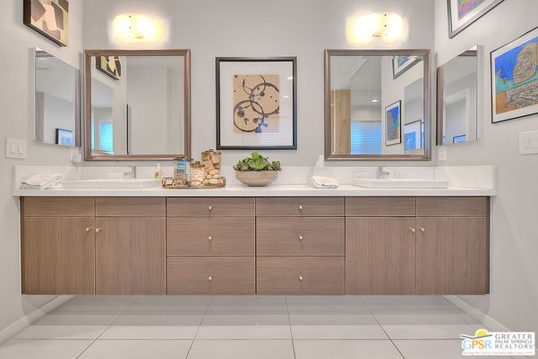 Bathroom, Dual Sink Vanities, Interior