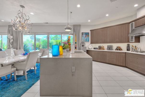 Dining room, Interior, Kitchen, Pendant Lights, Recessed Lighting, Stainless Steel Appliances