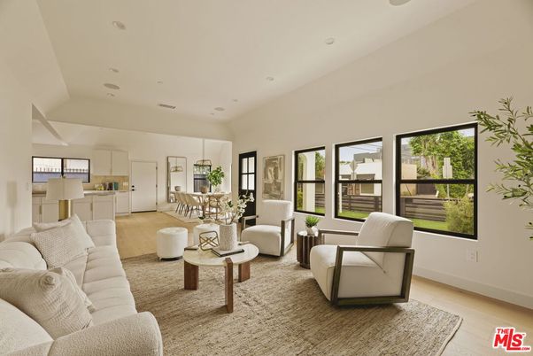 Dining room, Interior, Living room, Recessed Lighting, Wood Texture Flooring