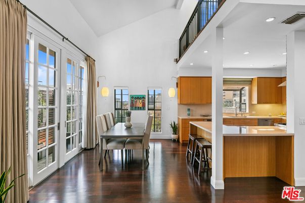 Dining room, Interior, Kitchen, Recessed Lighting, Wood Texture Flooring