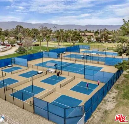 Exterior, Tennis Courts