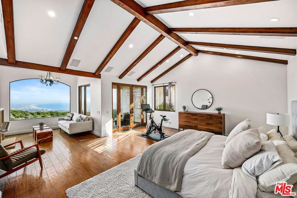 Bedroom, Fitness Equipment, Interior, Recessed Lighting, Water, Wooden Beams, Wood Texture Flooring