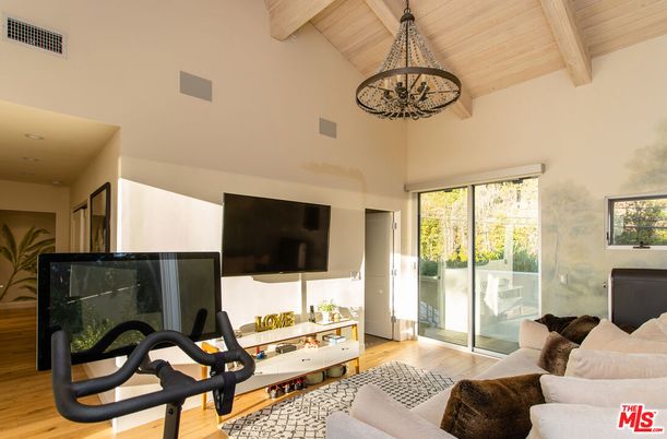 Chandelier, Interior, Living room, Wooden Beams, Wooden Ceilings, Wood Texture Flooring