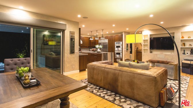 Interior, Kitchen, Living room, Pendant Lights, Recessed Lighting, Stainless Steel Appliances, Wood Texture Flooring