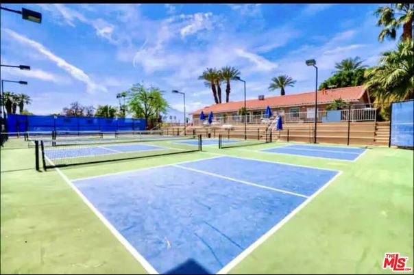 Exterior, Tennis Courts