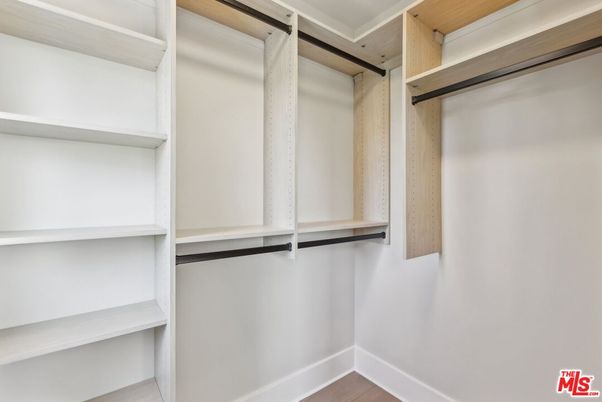 Interior, Walk-in Closets