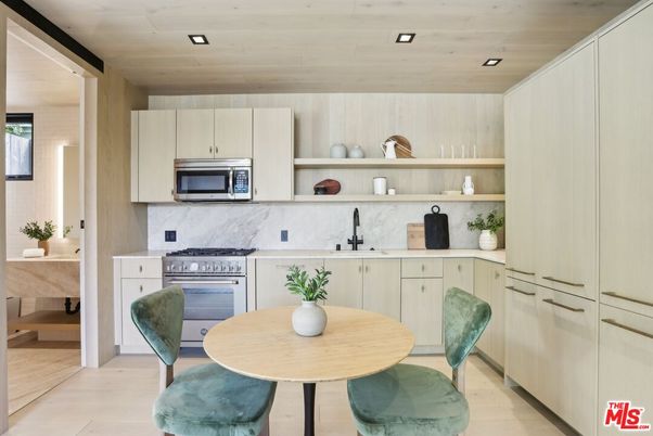 Dining room, Interior, Kitchen, Recessed Lighting, Stainless Steel Appliances, Wooden Ceilings, Wood Texture Flooring