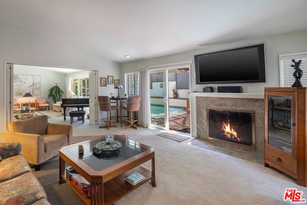 Dining room, Fireplace, Interior, Living room, Piano, Recessed Lighting