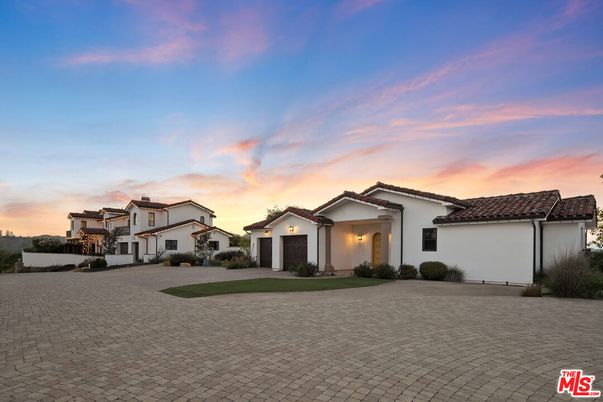 Backyard, Exterior, Facade, Spanish Mediterranean