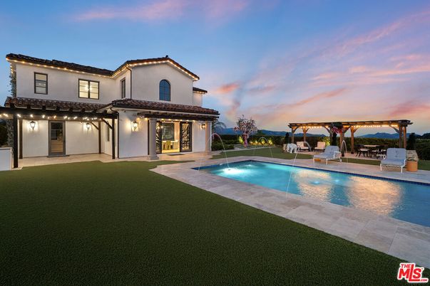 Backyard, Exterior, Pool