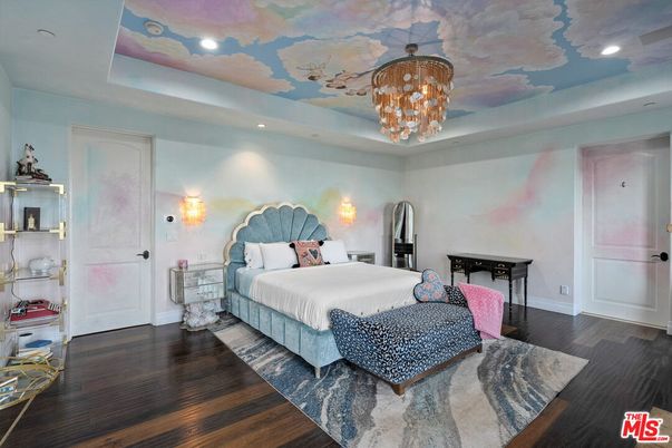 Bedroom, Chandelier, Interior, Recessed Lighting, Wood Texture Flooring