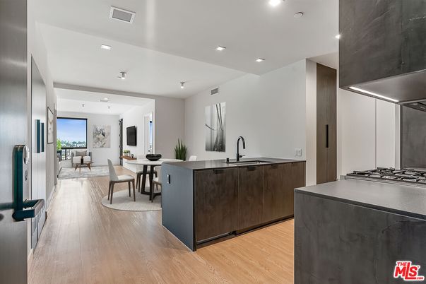 Dining room, Interior, Kitchen, Recessed Lighting, Wood Texture Flooring