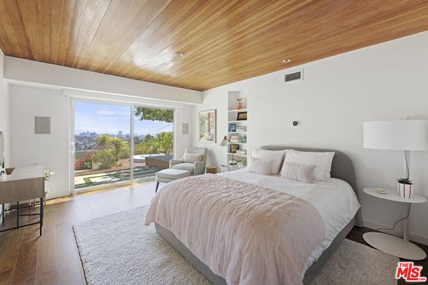 Bedroom, Interior, Recessed Lighting, Wooden Ceilings, Wood Texture Flooring