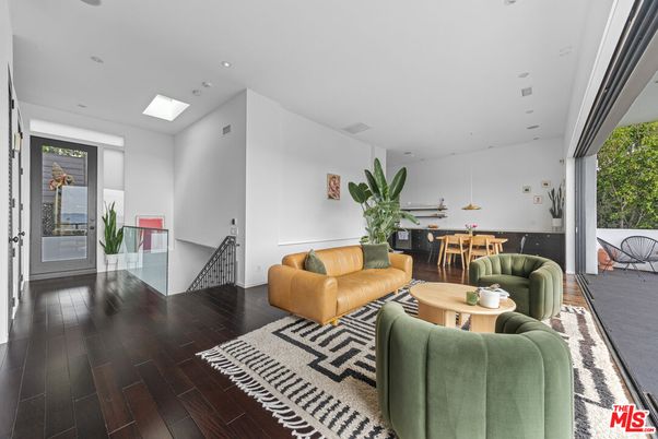 Dining room, Interior, Living room, Recessed Lighting, Wood Texture Flooring