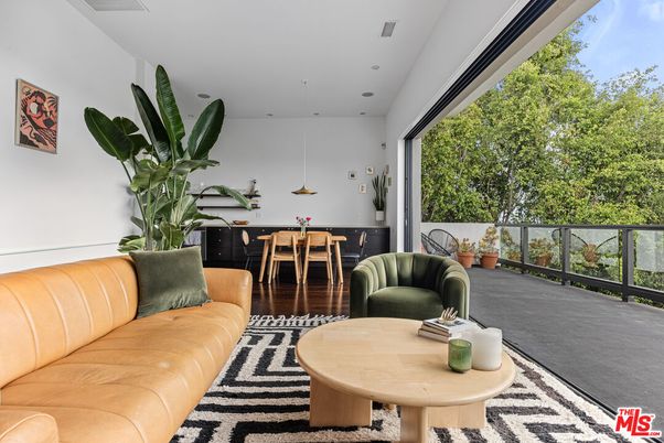 Dining room, Interior, Living room, Pendant Lights, Recessed Lighting