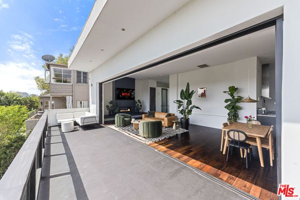Exterior, Wood Texture Flooring