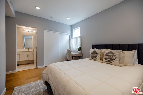 Bathroom, Bedroom, Interior, Recessed Lighting, Wood Texture Flooring