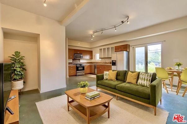 Dining room, Interior, Kitchen, Living room, Stainless Steel Appliances