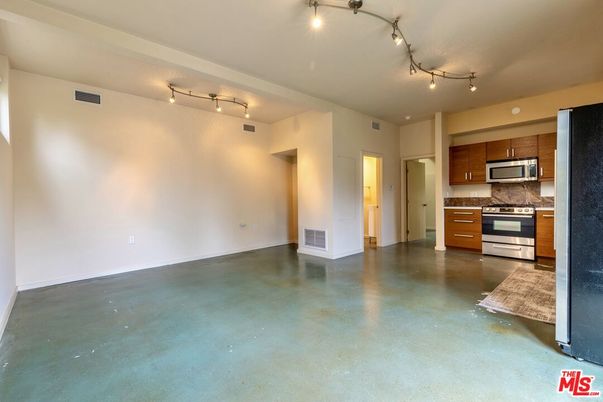 Empty room, Interior, Kitchen, Stainless Steel Appliances