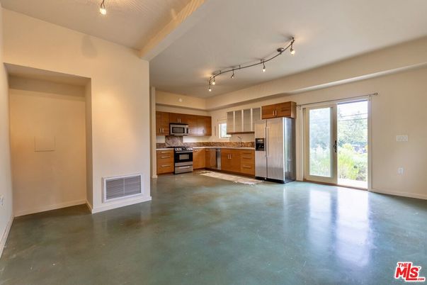 Empty room, Interior, Kitchen, Stainless Steel Appliances