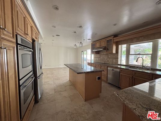 Interior, Kitchen, Pendant Lights, Recessed Lighting, Washer
