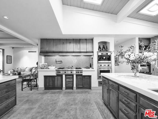 Interior, Kitchen, Living room, Recessed Lighting, Stainless Steel Appliances