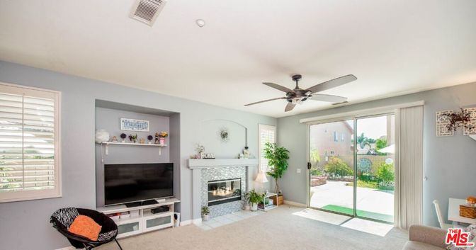 Fireplace, Interior