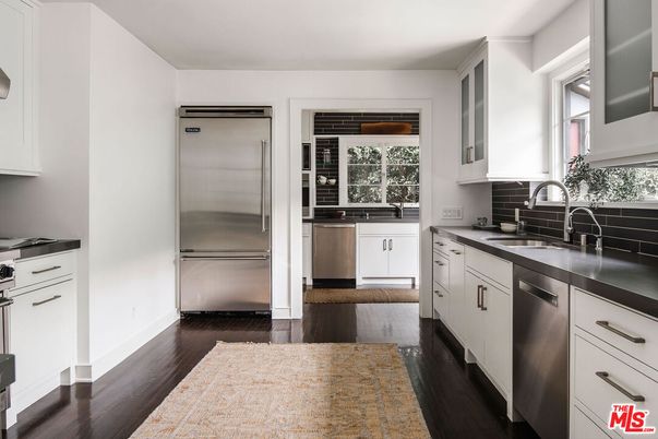 Interior, Kitchen, Stainless Steel Appliances, Wood Texture Flooring