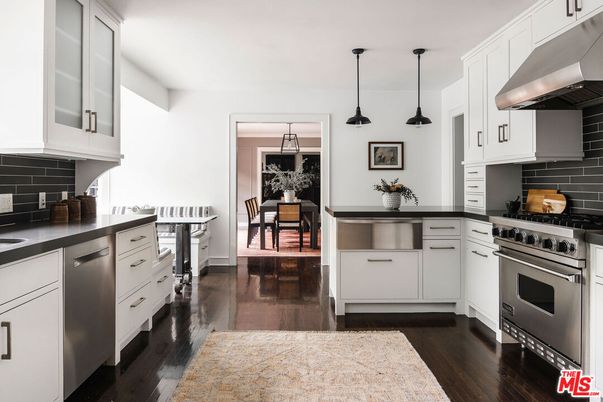 Dining room, Interior, Kitchen, Pendant Lights, Stainless Steel Appliances, Wood Texture Flooring