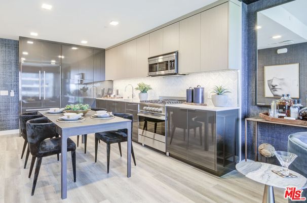 Dining room, Interior, Kitchen, Recessed Lighting, Stainless Steel Appliances, Wood Texture Flooring