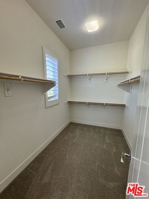 Empty room, Interior, Walk-in Closets