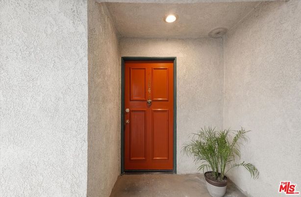 Exterior, Recessed Lighting