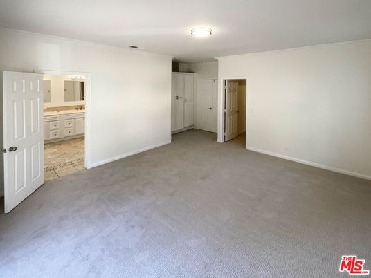 Bathroom, Empty room, Interior