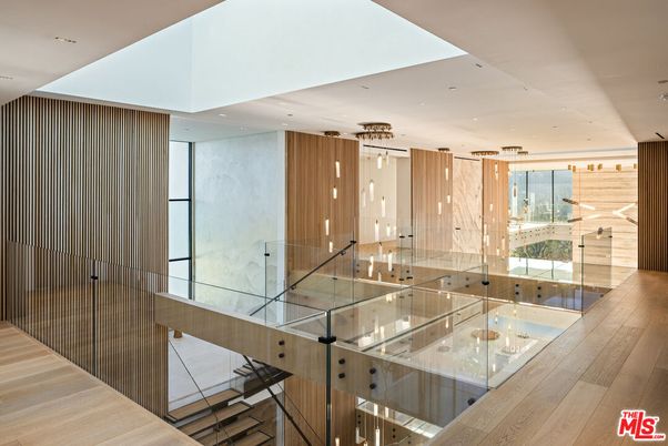Interior, Pendant Lights, Recessed Lighting, Wood Texture Flooring