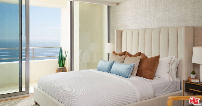 Bedroom, Interior, Water