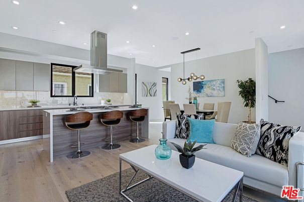 Dining room, Interior, Kitchen, Living room, Pendant Lights, Recessed Lighting, Wood Texture Flooring