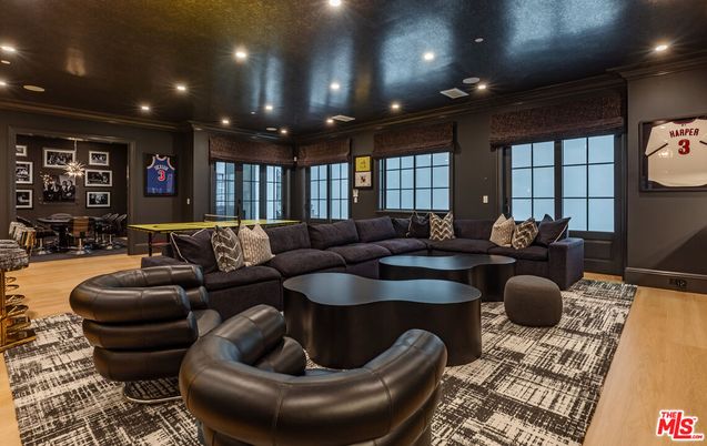 Game Room, Interior, Living room, Recessed Lighting, Wood Texture Flooring