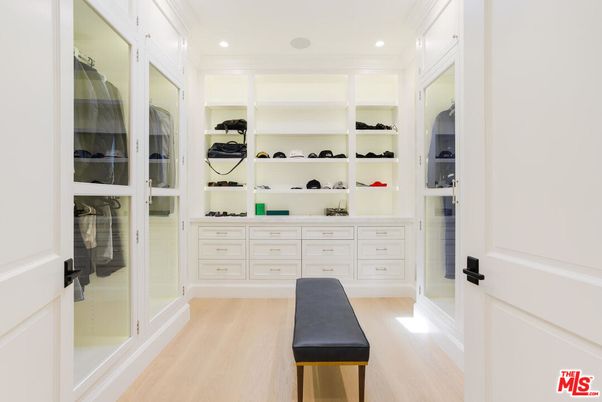 Interior, Recessed Lighting, Walk-in Closets, Wood Texture Flooring
