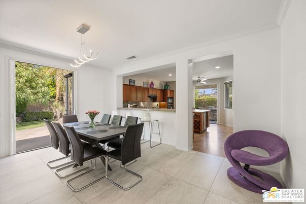 Dining room, Interior, Kitchen, Pendant Lights, Recessed Lighting, Wood Texture Flooring