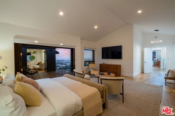 Bedroom, Interior, Pendant Lights, Recessed Lighting, Wood Texture Flooring