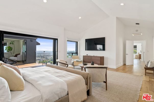 Bedroom, Interior, Pendant Lights, Recessed Lighting, Wood Texture Flooring